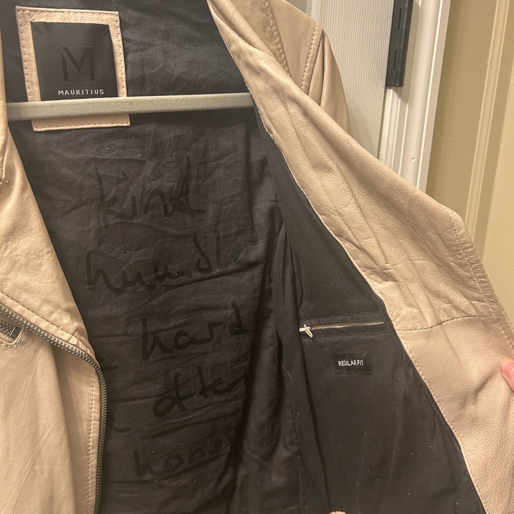 Mauritius Tan Leather Jacket with Gray Star Accents - Picture 4 of 12